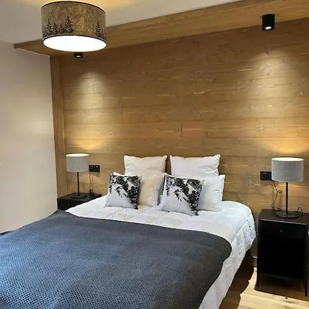 4 Pieces De Standing * Megeve